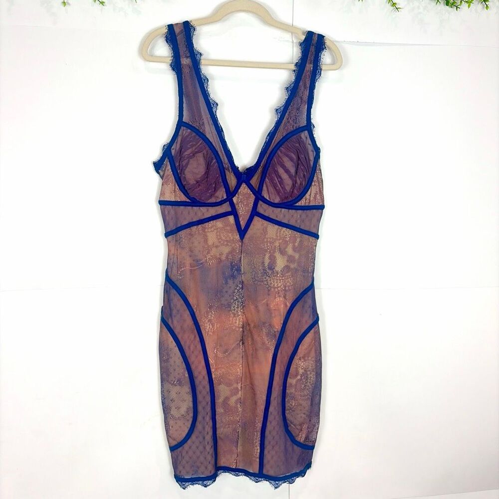 BeBe Dress Womens Large Peach Blue Lace Overlay Bodycon Mini V-Neck Y2K vintage